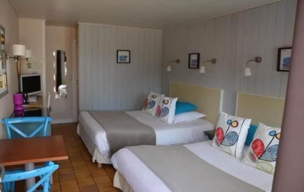 Hotel Monet La Rivière-Saint-Sauveur Εξωτερικό φωτογραφία