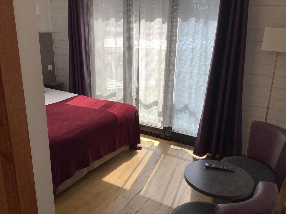 Hotel Monet La Rivière-Saint-Sauveur Εξωτερικό φωτογραφία
